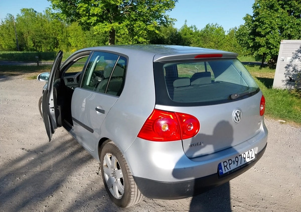 Volkswagen Golf cena 12400 przebieg: 240000, rok produkcji 2004 z Żarki małe 121